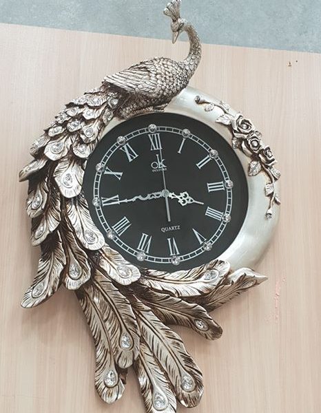 peacock-wall-clock