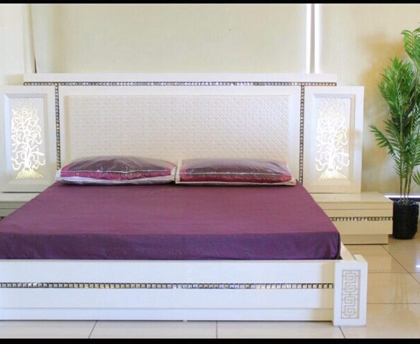 New Design of Simple white bed