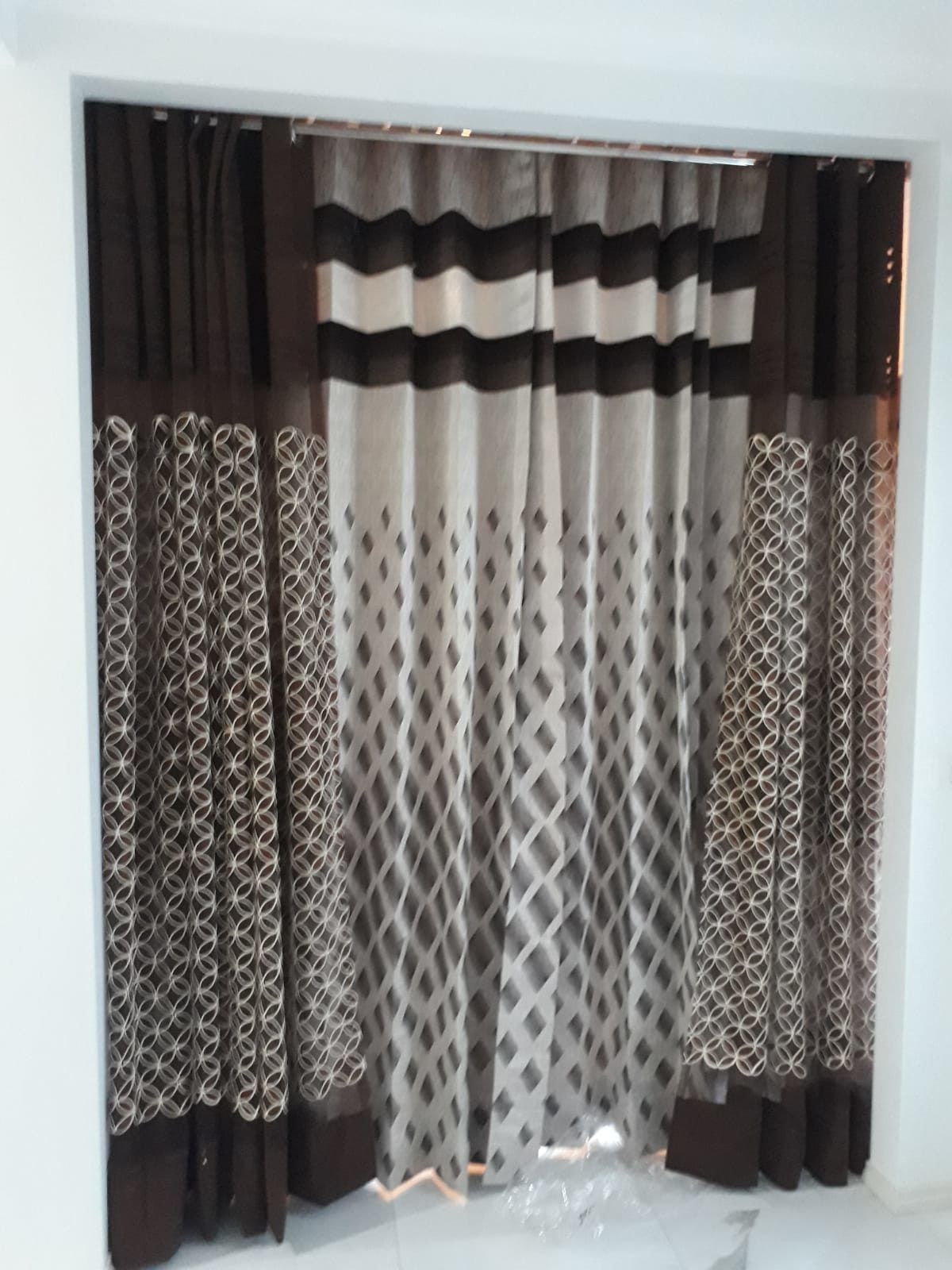 Beautiful Designer Double Shaded Blinds