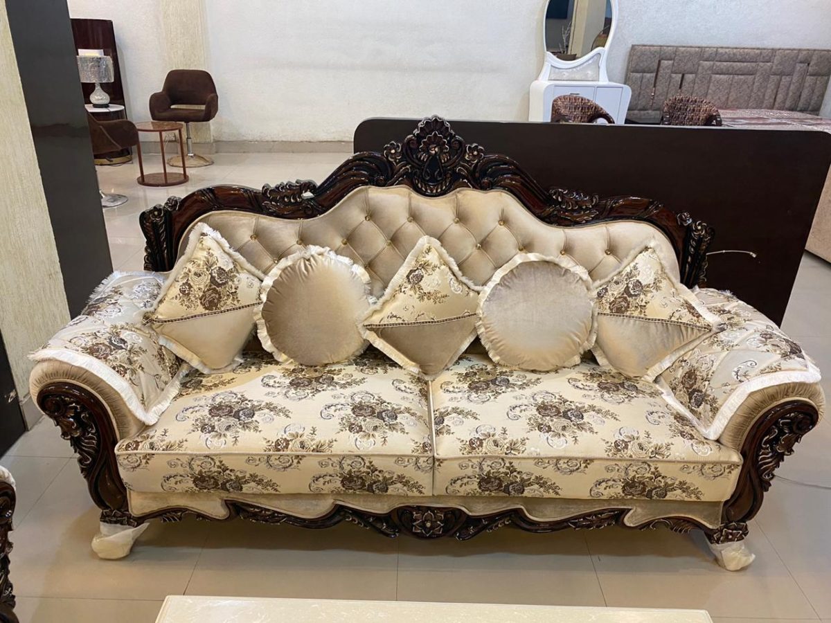 Luxury Dark Wood Goden Beige Print Cushioned Sofa Set